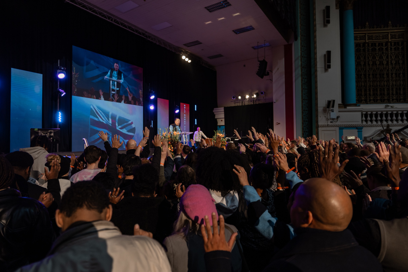 500 City Tour: Kilburn, London UK