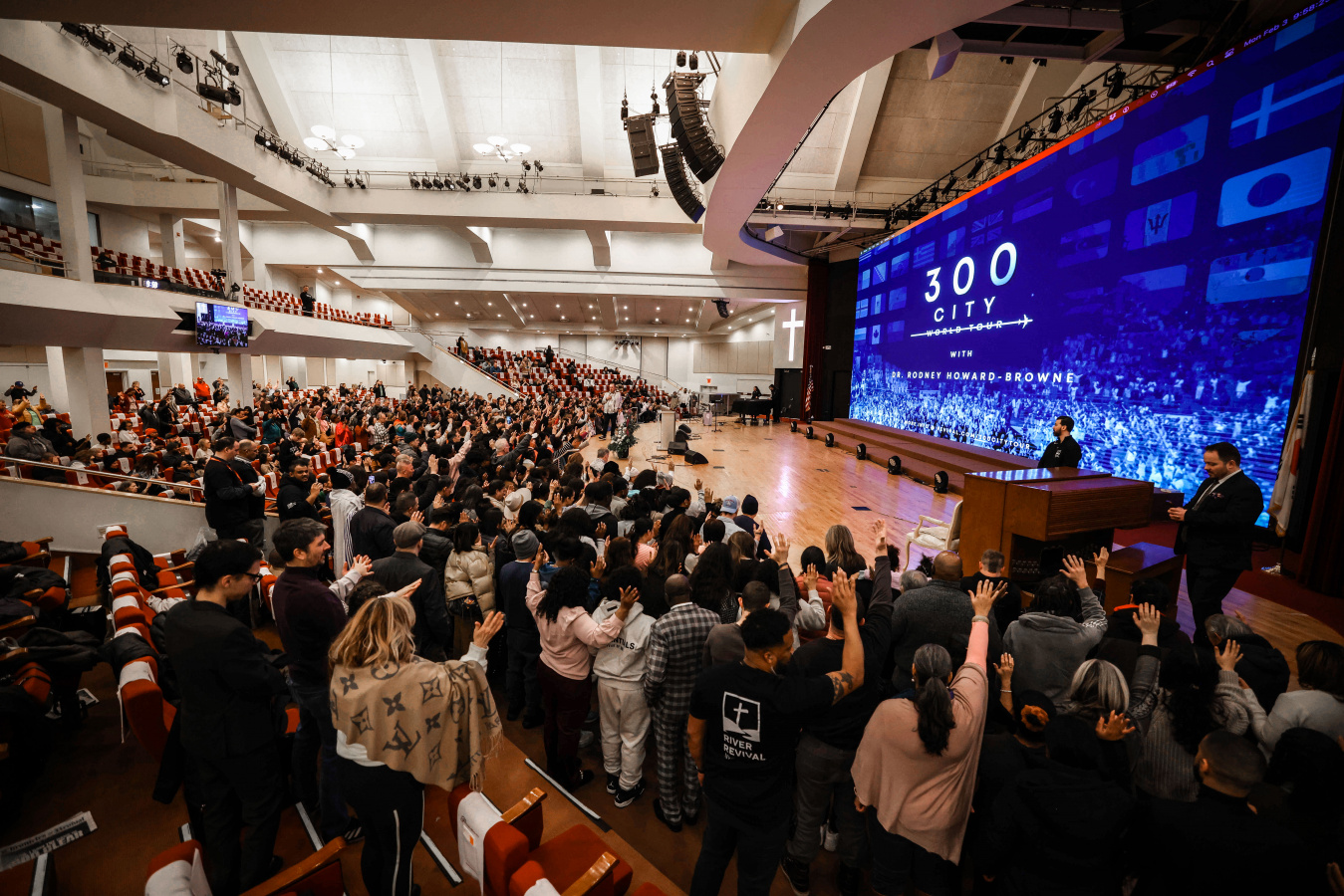 300 City Tour: Queens, NY